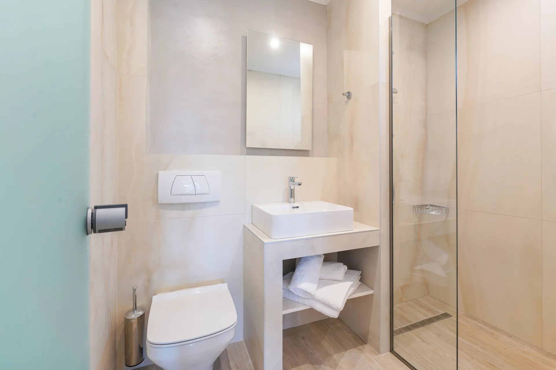 Tiara Holidays - IlioMagic luxury studios - Superior Suites 2+2 bathroom